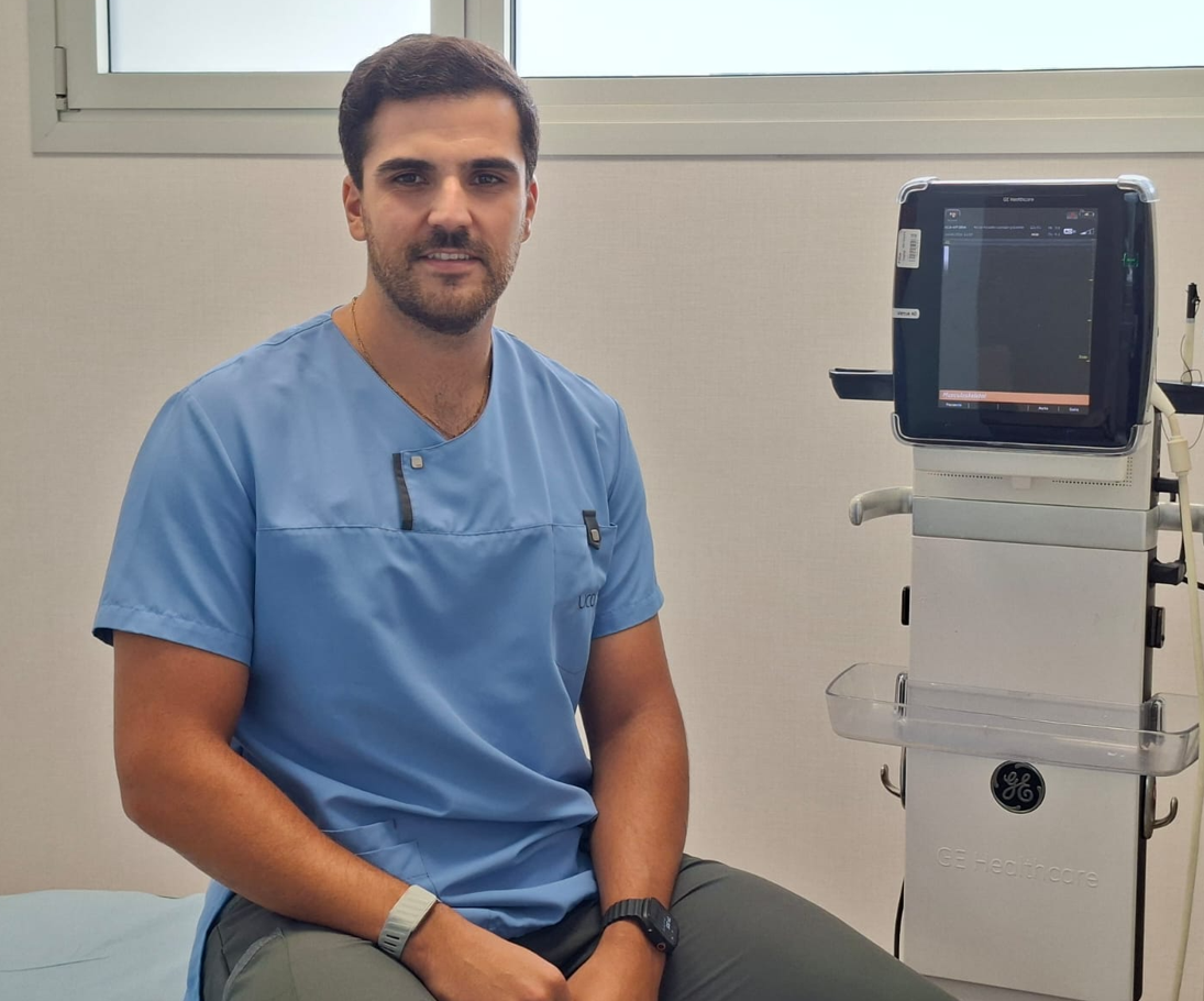 Dr. Juan Sainz de Aja, especialista en medicina f&iacute;sica y rehabilitaci&oacute;n en Hospital MiKS